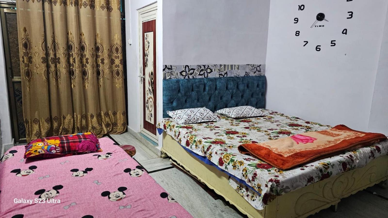 Aparna Niwas Home Stay Family Friendly Bénarès Extérieur photo
