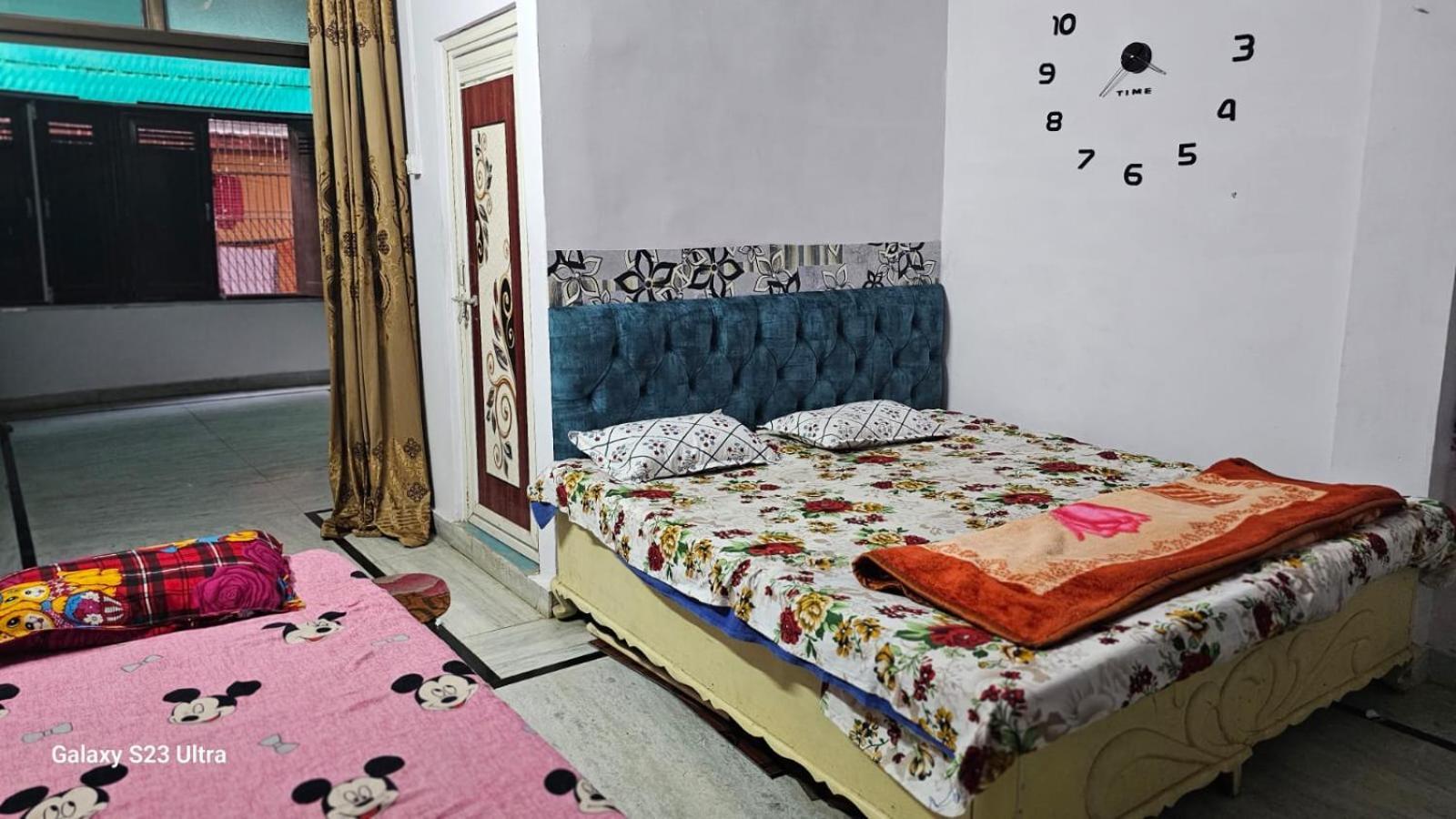 Aparna Niwas Home Stay Family Friendly Bénarès Extérieur photo